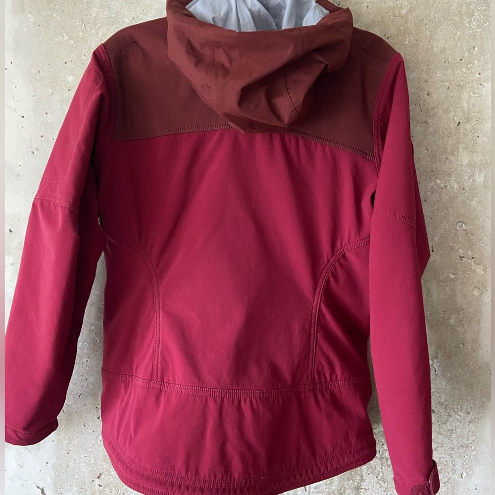 Patagonia Women’s Jacket with Fleece Interior - Picture 7 of 16
